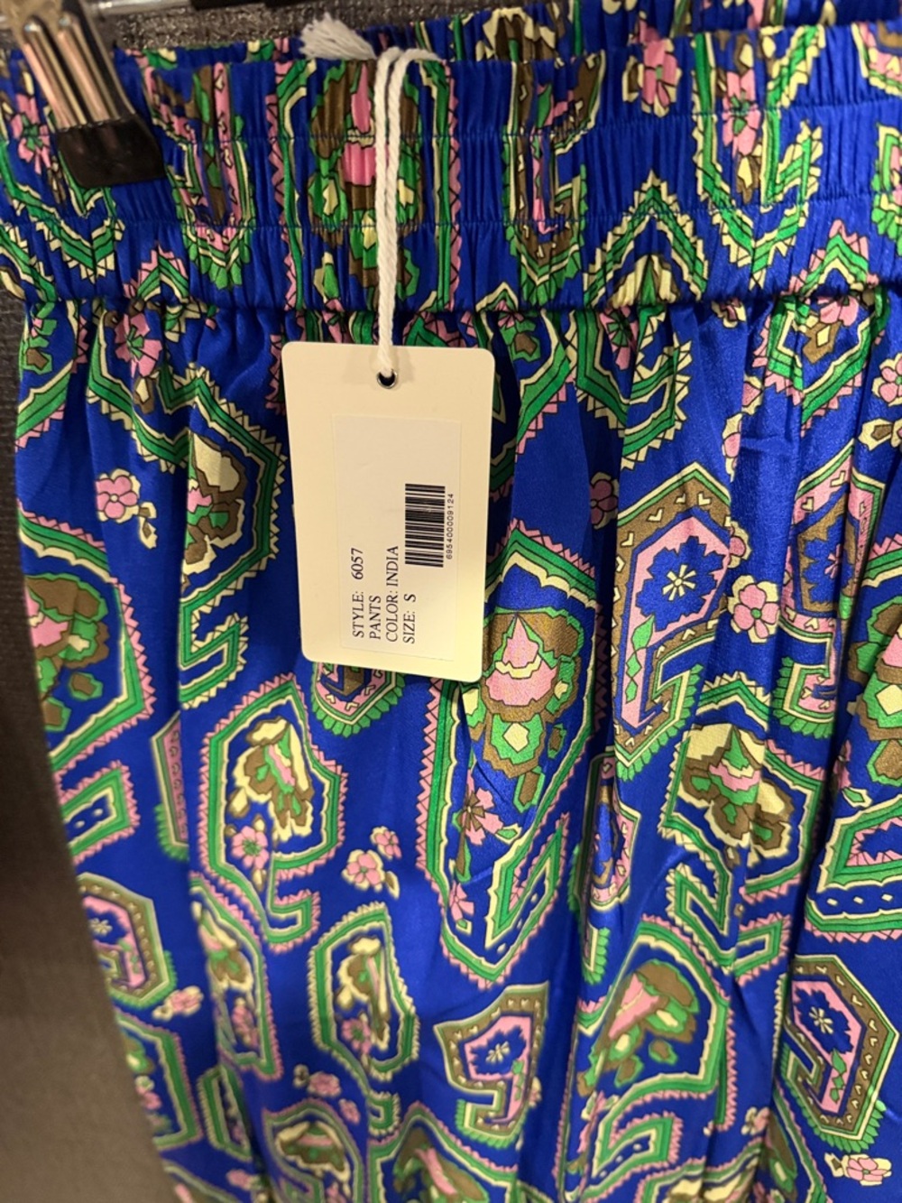 Nieves Lavi Blue Geometric Floral Pajama Set - Picture 4 of 6